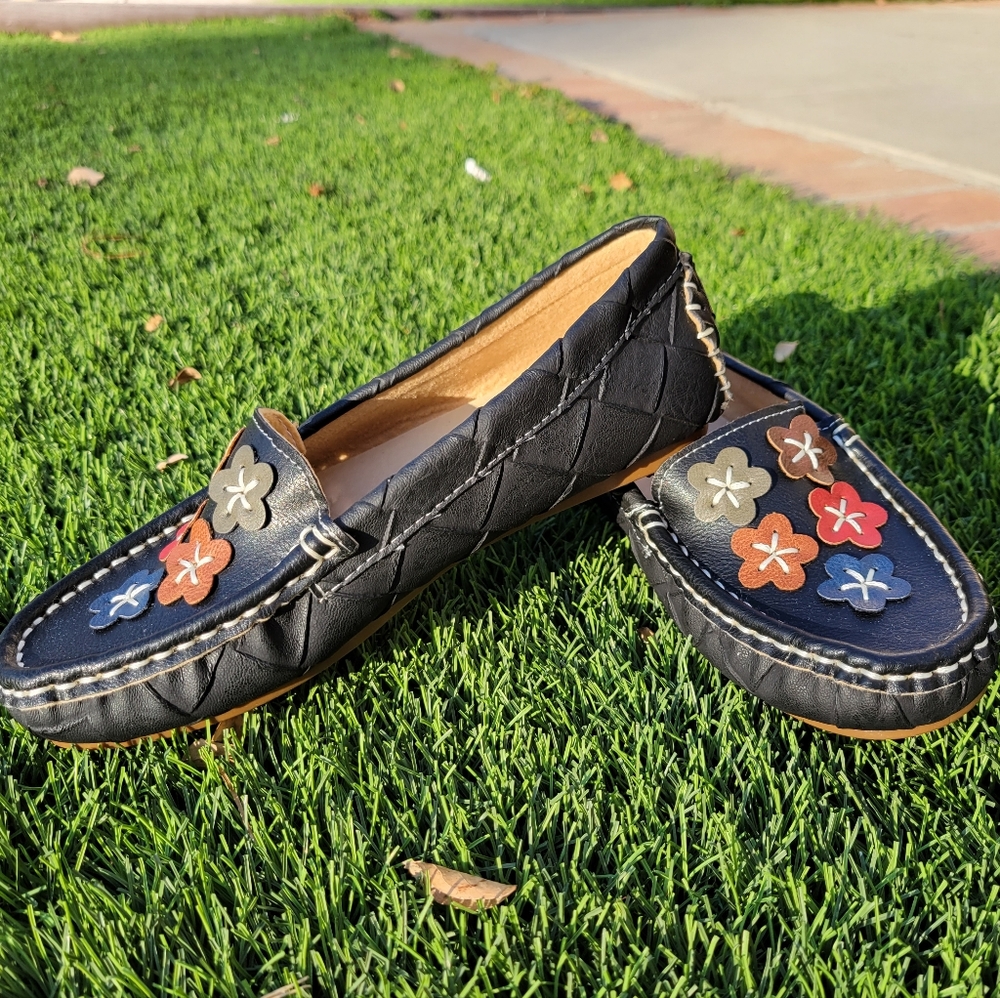 Leather Loafer Flats - black